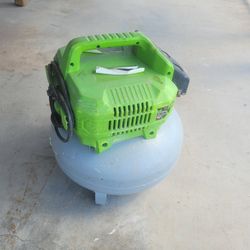 Green works Air Compressor