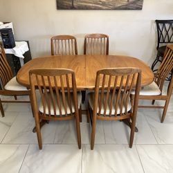 Teak Wood Table