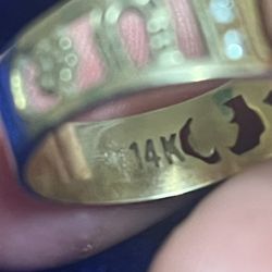 14k ring  golld nugget style but has elephant engraving