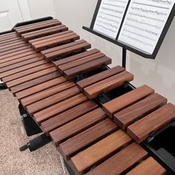 Xylophone With Stand, Scratch Pad And Mallets - Adam’s