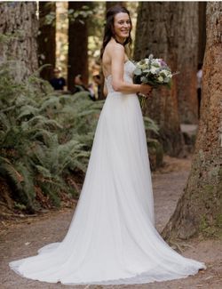 Size 8 Wedding Dress - Adore By Justin Alexander 11187