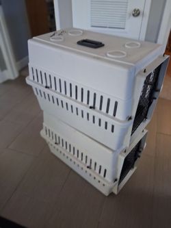 Pet carriers Airline certified