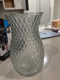 Clear Glass Vase with Honeycomb Texture
