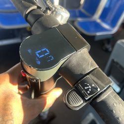 G3 Plus Electric Scooter