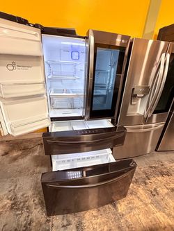 Refrigerator black stainless steel no credit needed