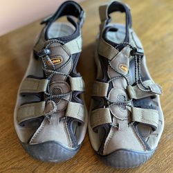 Men’s Water/wading Sandals - Size 9