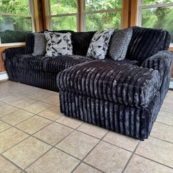 🛋️ Ashley Midnight Madness Sectional On Biggest End Of Year Discount Price!! 