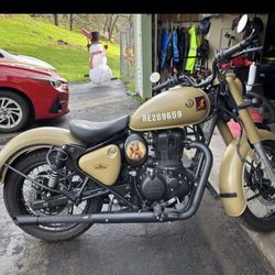 2023 Royal Enfield Classic 