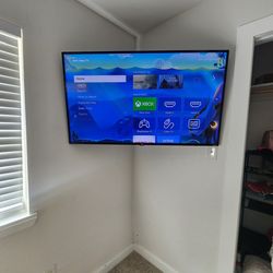 TV WALL MOUNT