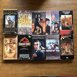 Lot Of 10 VHS tapes