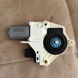 2020-2024 Tesla Model Y Front Right RH Window Regulator Motor 1526796-00-E