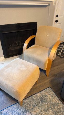 Small chair with ottoman