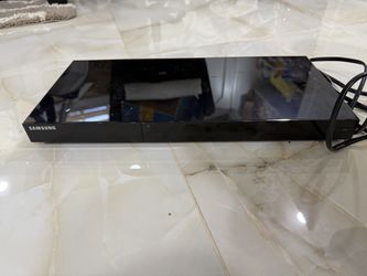 Samsung BD-C6900 3D Blu-ray Player.