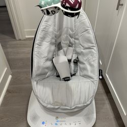 4moms MamaRoo Multi-Motion Baby Swing, Bluetooth Enabled with 5 Unique Motions, Grey