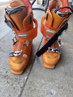 Nordica Hot Form Ski Boots – Orange Performance Boots (Great Condition)