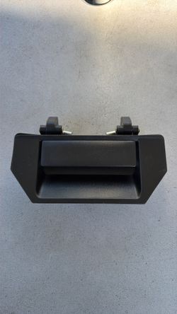 Nissan tailgate handle new