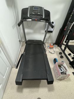 Treadmill Electric With Incline To 10
