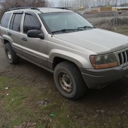 2004 Jeep Cherokee