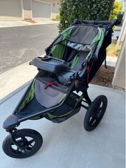 Bob Revolution Flex jogging stroller with car seat adapter