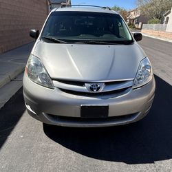2006 Toyota Sienna