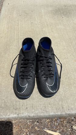 Nike cleats 8.5