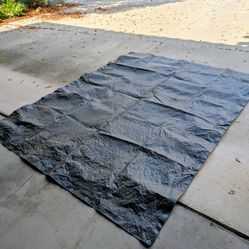 Tarp 7 1/2' x 9'. Waterproof