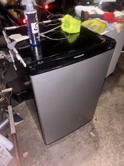Frigidaire Mini Fridge