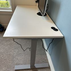 Standing Desk In Mint condition
