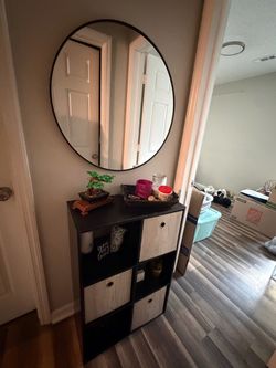 Mirror and organizer