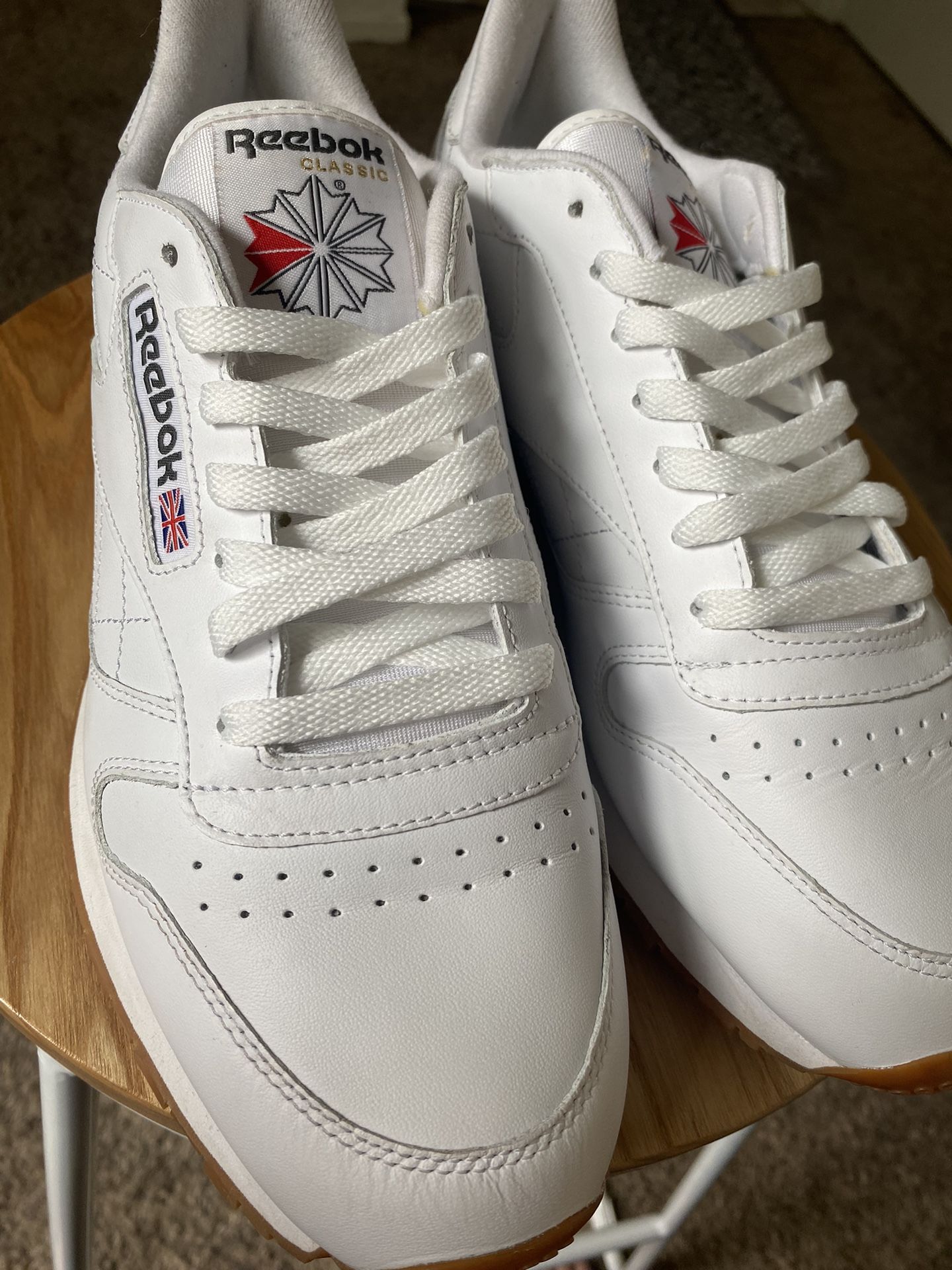 Mens 9 Reebok Leather Classic