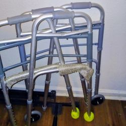 Knee Scooter Make Offer 
