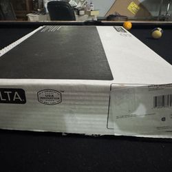 New Delta Dingle Hole Chrome Bathroom Lav