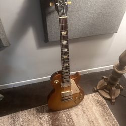 Gibson Les Paul Tribute 