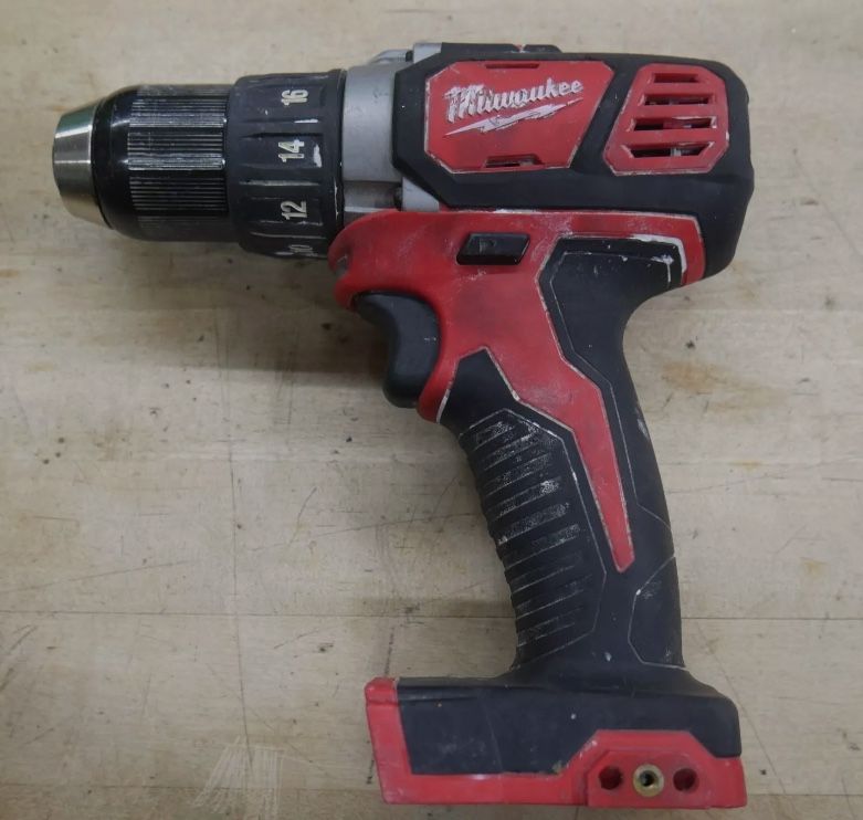 Milwaukee M18 2606-20 18 Volt 18V 1/2" Drill Driver 2 Speed USED