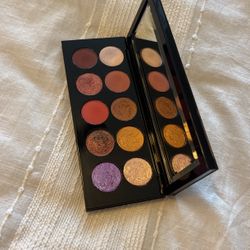 Pat McGrath Mothership IX Huetopian Dream