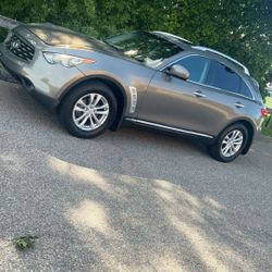 2010 Infiniti Fx35