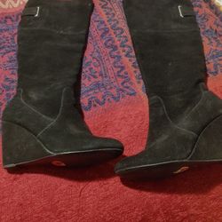 Women's Black boots
