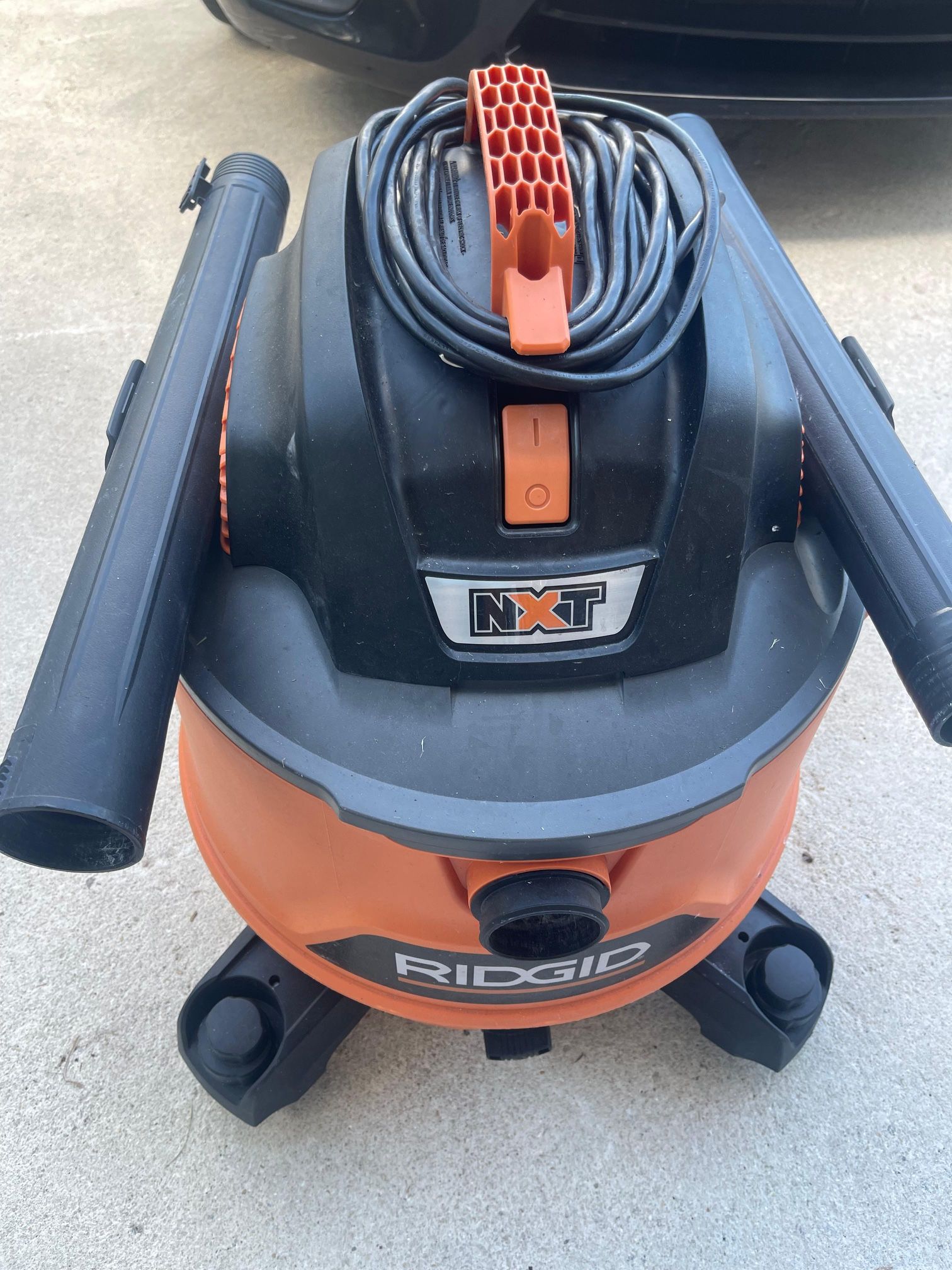 RIGID Vacuum Wet Dry Vac with Fine Dust Filter