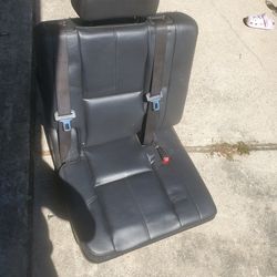 tahoe 3rd row seat