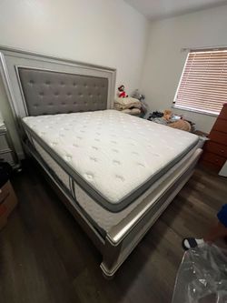 Complete Bedroom Sets (Brand-New) – Bed Frame + Mattress + Box Spring | FREE Delivery 
(King and queen Set)