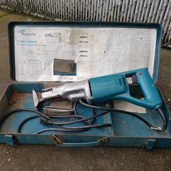 Makita Sawzall Free