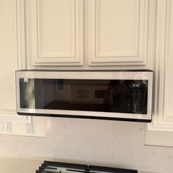 Samsung Bespoke 1.1 cu. ft. White Glass Smart Over-the-Range Microwave 