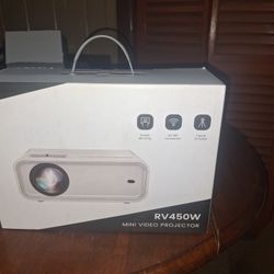 RV450W MINI VIDEO PROJECTOR 