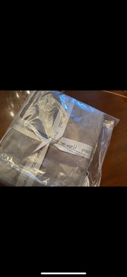 Brand New PEACE ❤️ LOVE 🌏 WORLD THROW