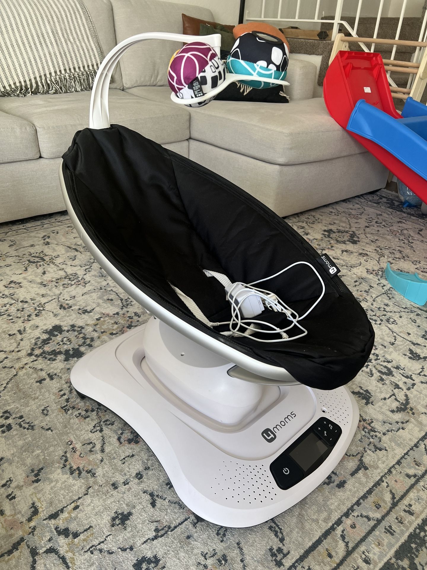 4 Moms Mamaroo Baby Swing