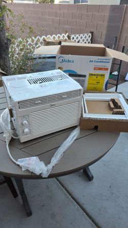 Window Air Conditioner Midea EasyCool 5,000 BTU  - Brand New