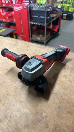Milwaukee M18 FUEL 18V Lithium-Ion Brushless Cordless 4-1/2 in./5 in. Grinder w/Paddle Switch (Tool-Only)