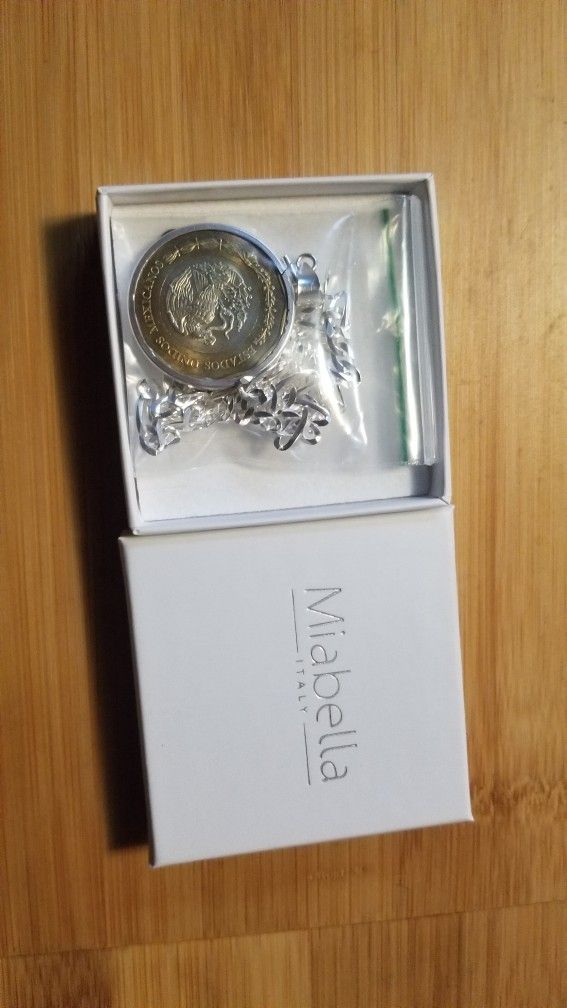 moneda de colección de 20 peso con argolla de plata925 y cadena de acero inoxidable 