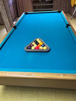Pool table