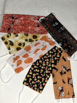 mask/ mascara 8$ get ready for fall and halloween. ...🍁🎃🕷different fabric styles to choose from..!🌻🍂🍁🕷🕸🎃☠️